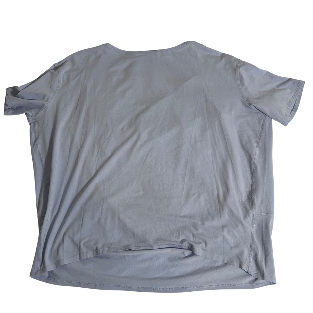 Lululemon Back in Action Short Sleeve Shirt Light Purple Periwinkle Blue 12 14